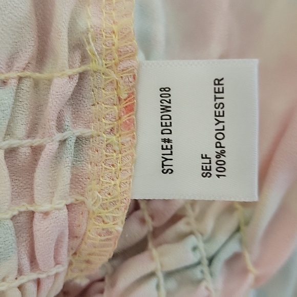 Dee Elly women's Tea Length Smocked Floral Dress Sz Small. Polyester. NWOT - Picture 5 of 5